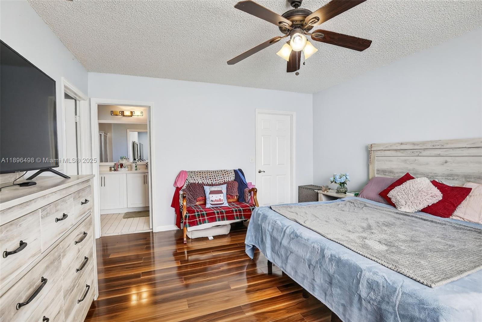 LAKESIDE SOUTH - Residential