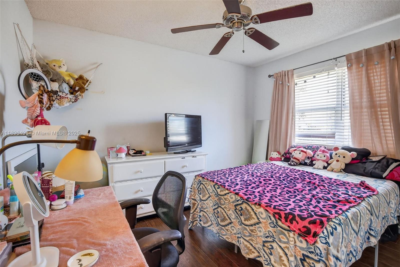 LAKESIDE SOUTH - Residential