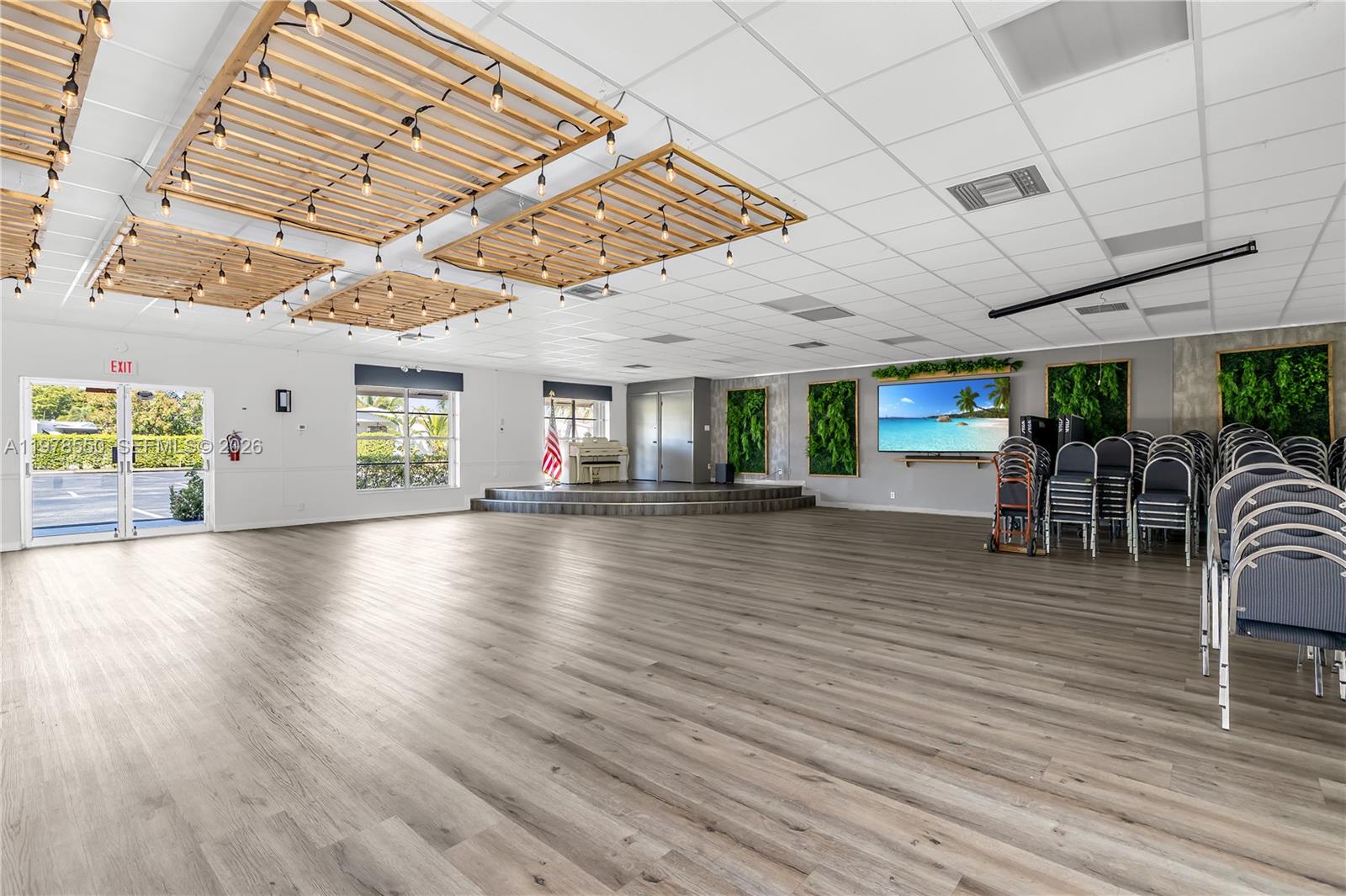 HIGHLAND MEADOWS ESTATES - Residential