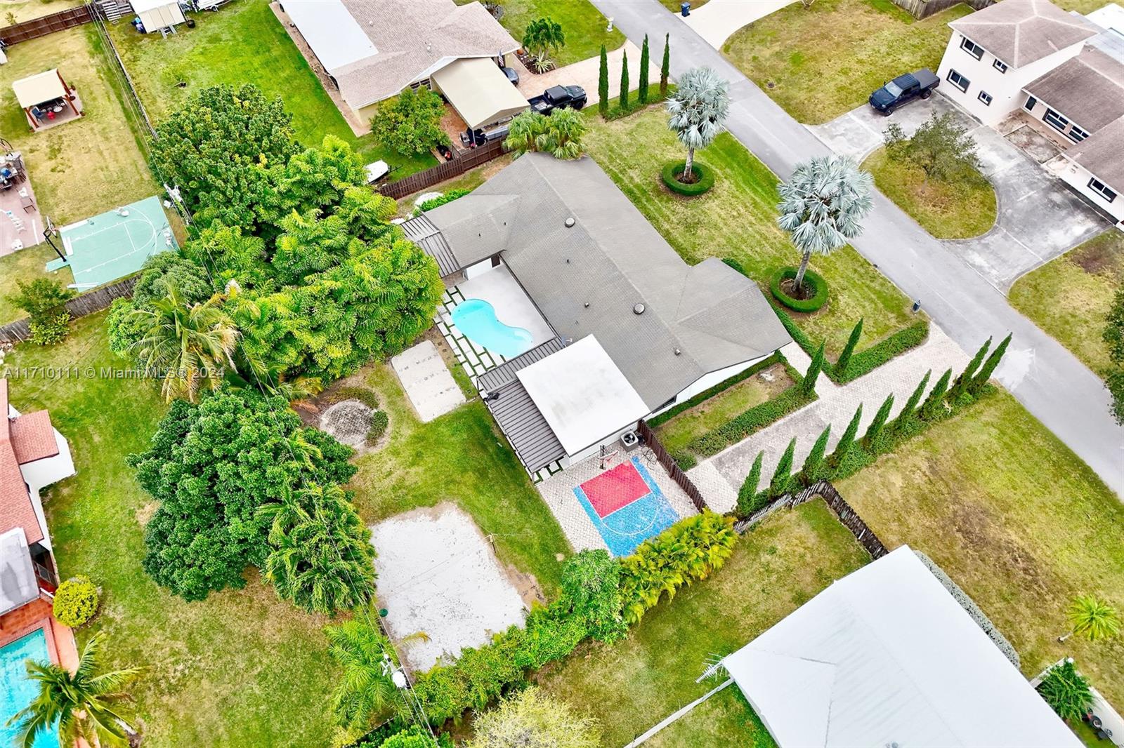 8531 SW 185th Ter