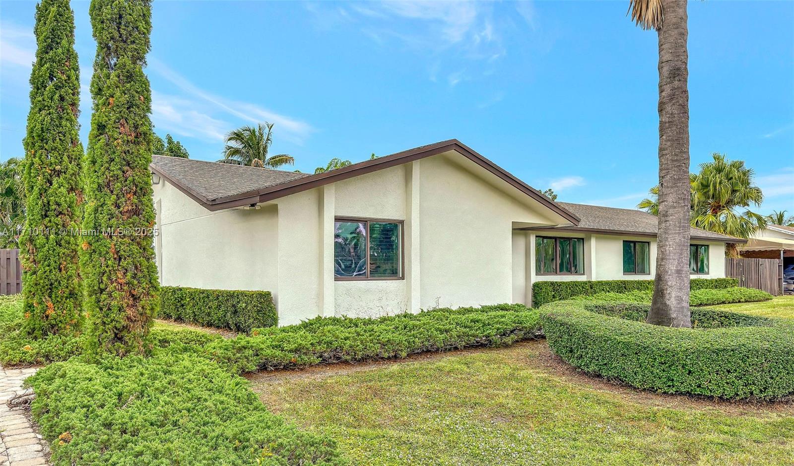 8531 SW 185th Ter