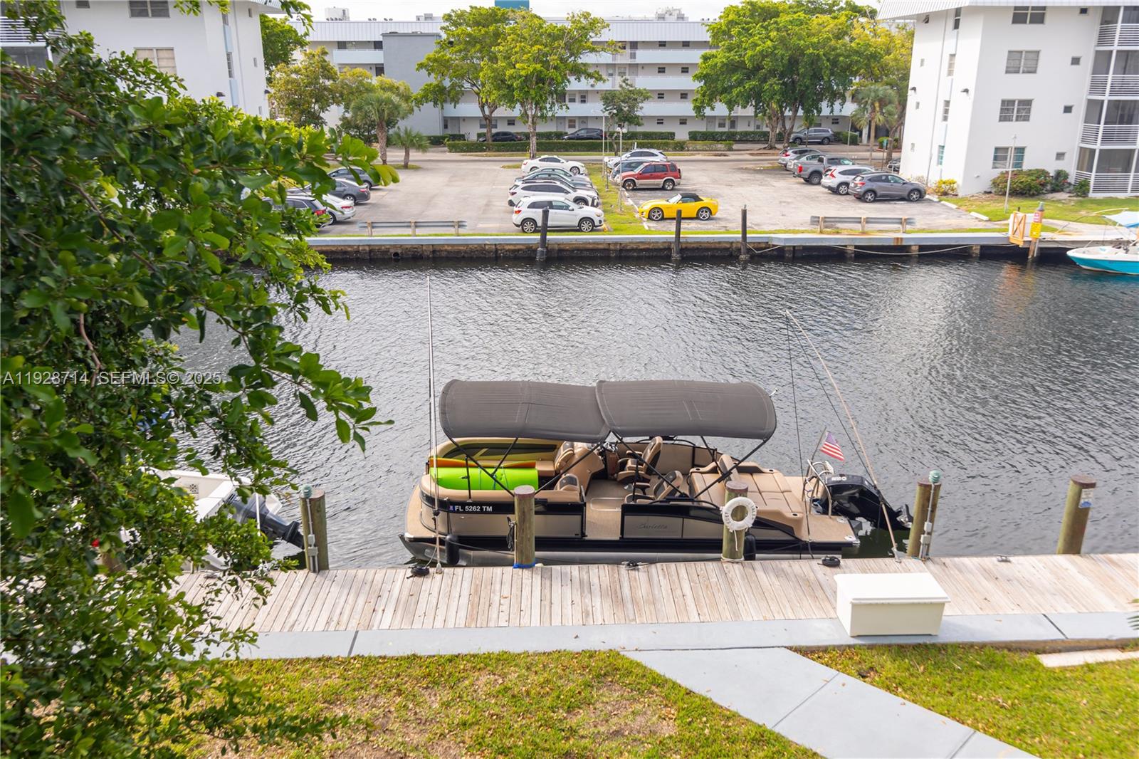 EDEN ISLES CONDO # 4 - Residential