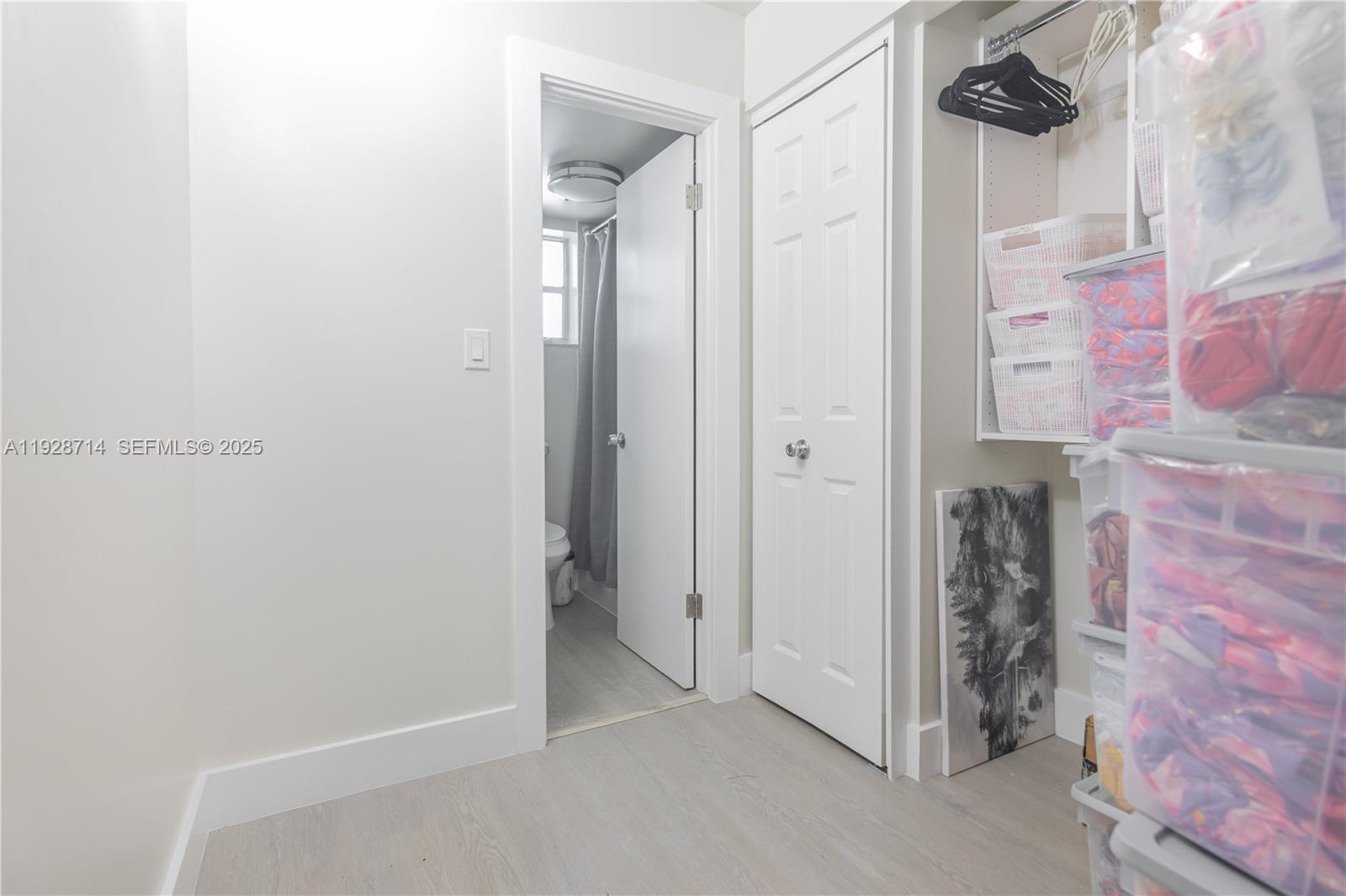 EDEN ISLES CONDO # 4 - Residential