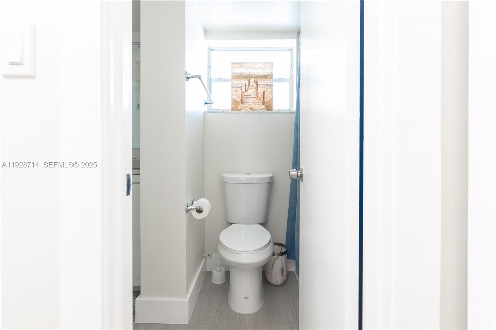 EDEN ISLES CONDO # 4 - Residential