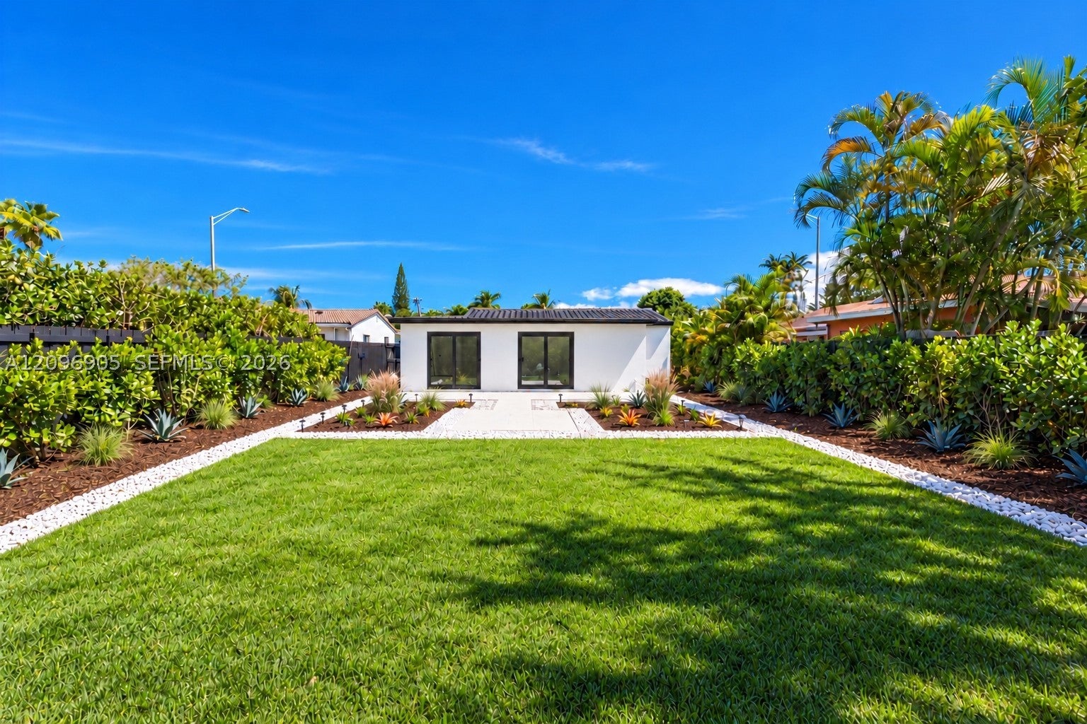 1339 NE 15th Ave