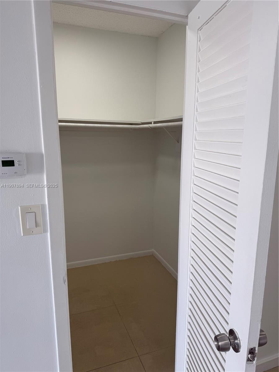 ISLAND PLACE AT NORTH BAY - Residential Lease