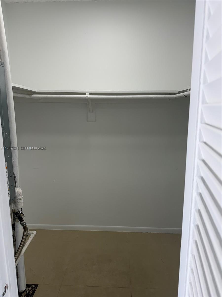 ISLAND PLACE AT NORTH BAY - Residential Lease