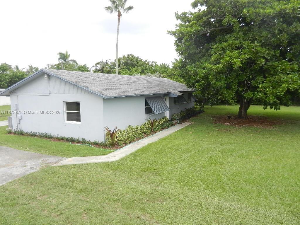 THIS REDLAND BEAUTY IS AVAILABLE FOR RENT! FRESHLY PAINTED THREE BEDROOM, TWO BATH, SINGLE-STORY, SINGLE-FAMILY HOUSE IS READY TO BECOME A HOME! QUALIFIED TENANT(S) WILL ENJOY THE OVERSIZED MASTER BEDROOM AND UPDATED KITCHEN TOGETHER WITH INDOOR LAUNDRY THAT FEATURES FULL SIZE WASHER & DRYER. THERE IS PLENTY OF SHARED GREEN SPACE FOR SPORTS, ENTERTAINING, ETC AND A WONDERFUL NIGHTTIME VIEW FOR STARGAZING. POWER, WATER, AND TRASH COLLECTION ARE INCLUDED IN THE RENT AND THE HOME IS LOCATED IN A FAMILY FRIENDLY NEIGHBORHOOD NEAR SOUTH DADE PARK IN THE REDLAND. SHOWINGS ARE AVAILABLE BY APPOINTMENT ONLY. BACKGROUND CHECK WILL BE REQUIRED. TWO MONTHS SECURITY DEPOSIT AND FIRST MONTH’S RENT NEEDED TO MOVE-IN.