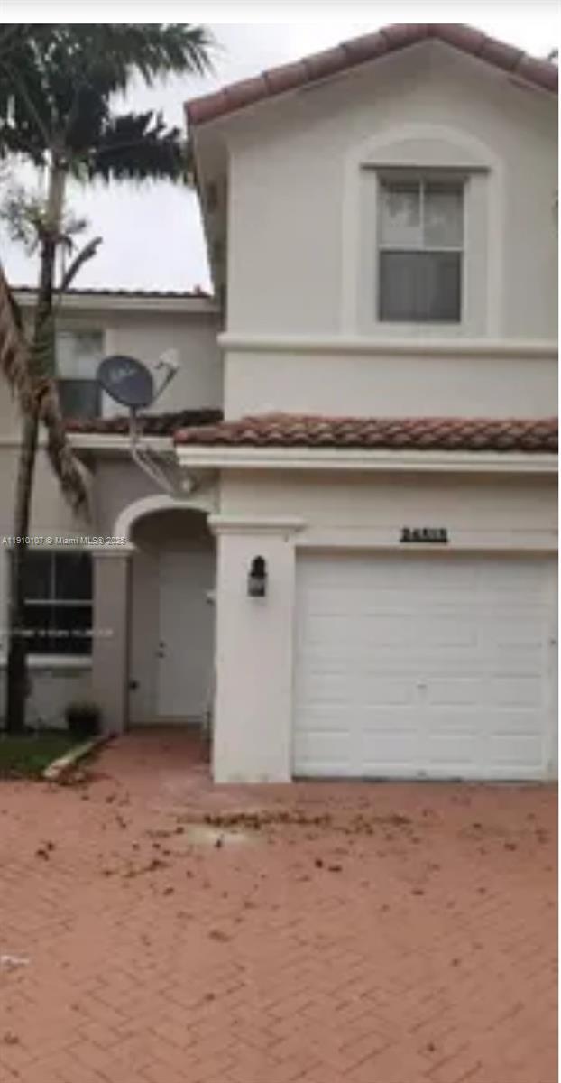 VILLAS DEL CAMPO SUB - Residential Lease