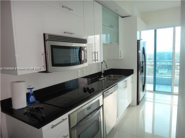 Rental Property at 60 Sw 13th St 1421, Miami, Broward County, Florida - Bedrooms: 1 
Bathrooms: 1  - $2,800 MO.