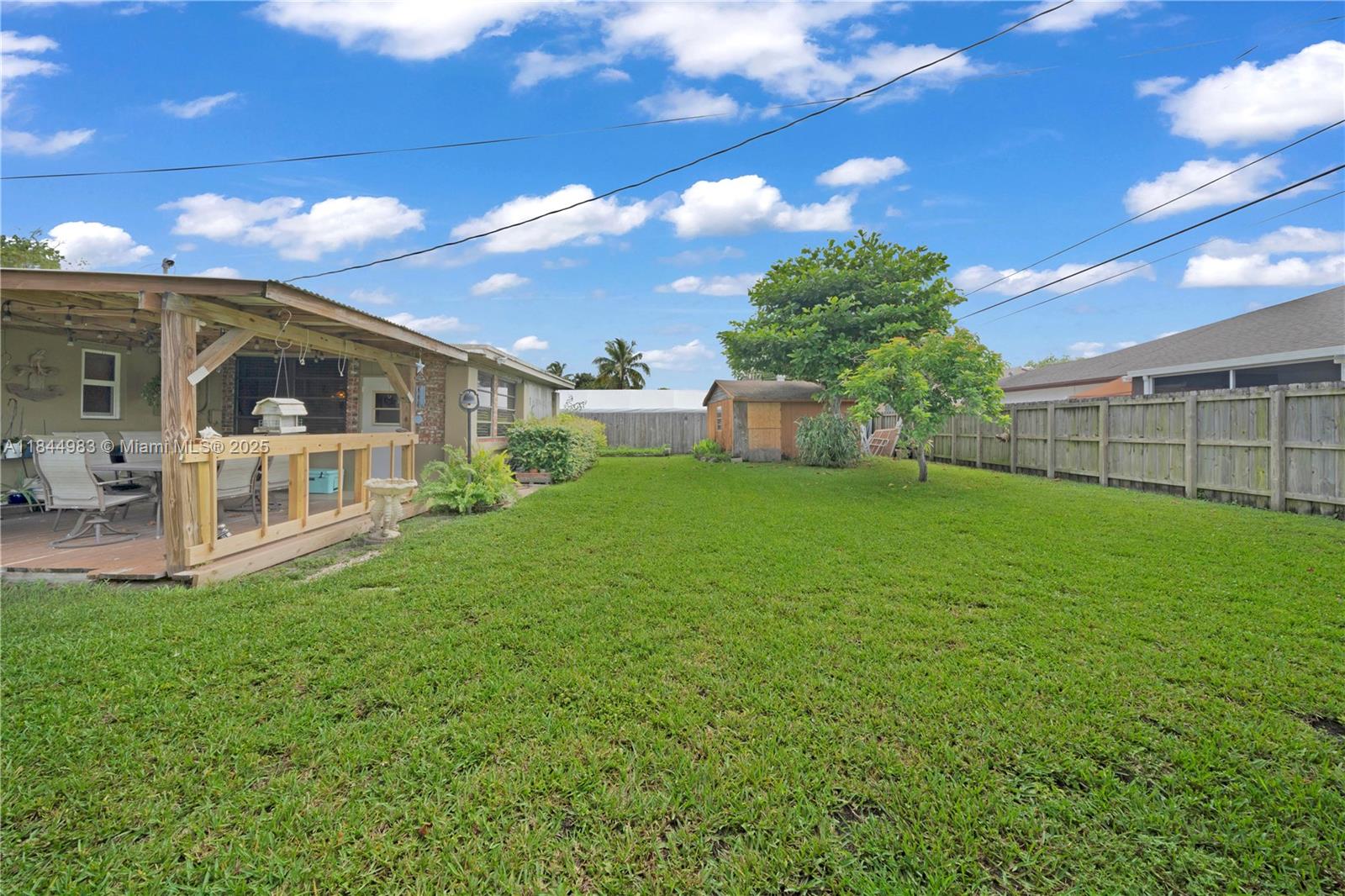 S CORAL HOMES SEC 3 - Residential