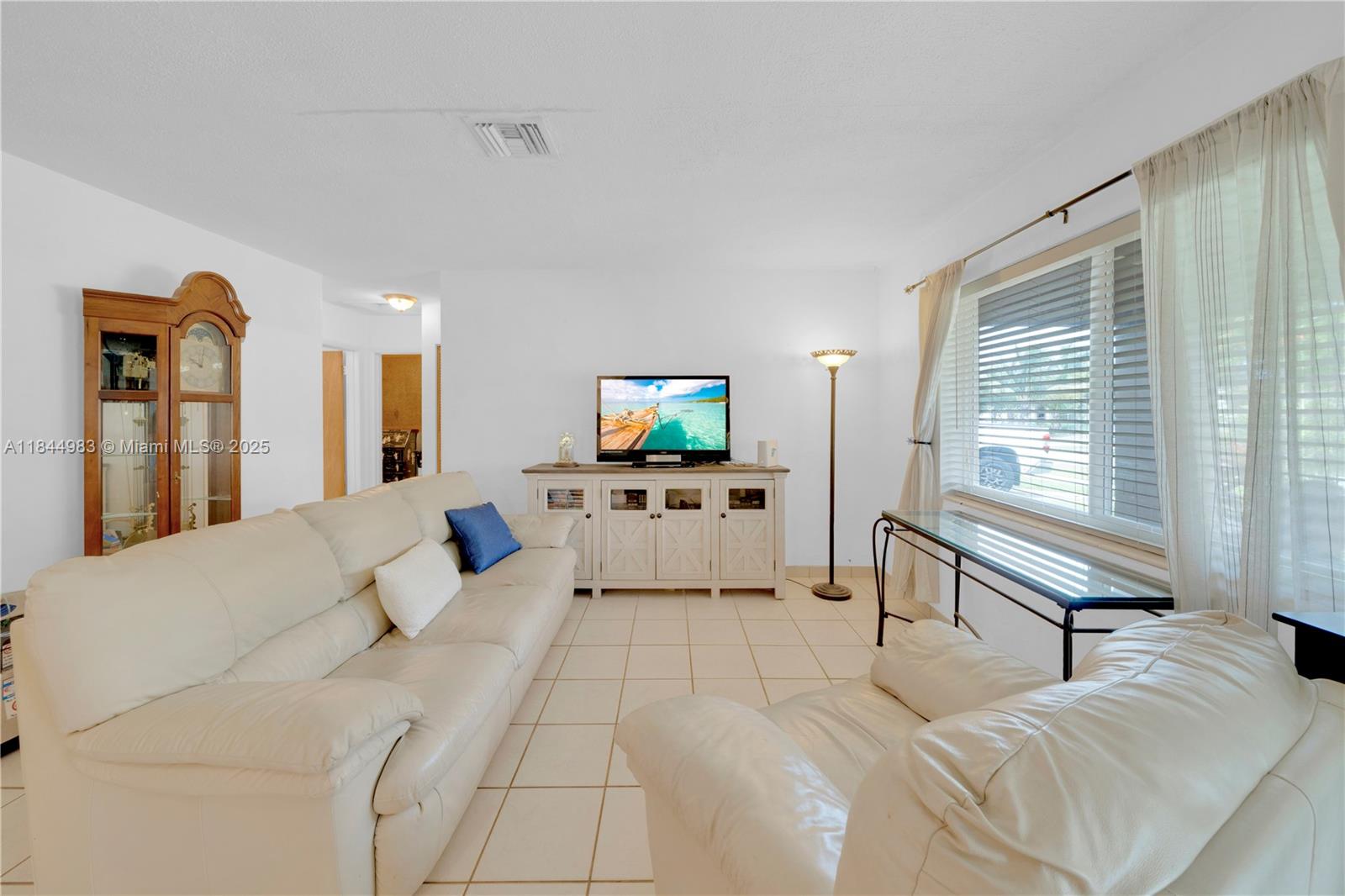 S CORAL HOMES SEC 3 - Residential