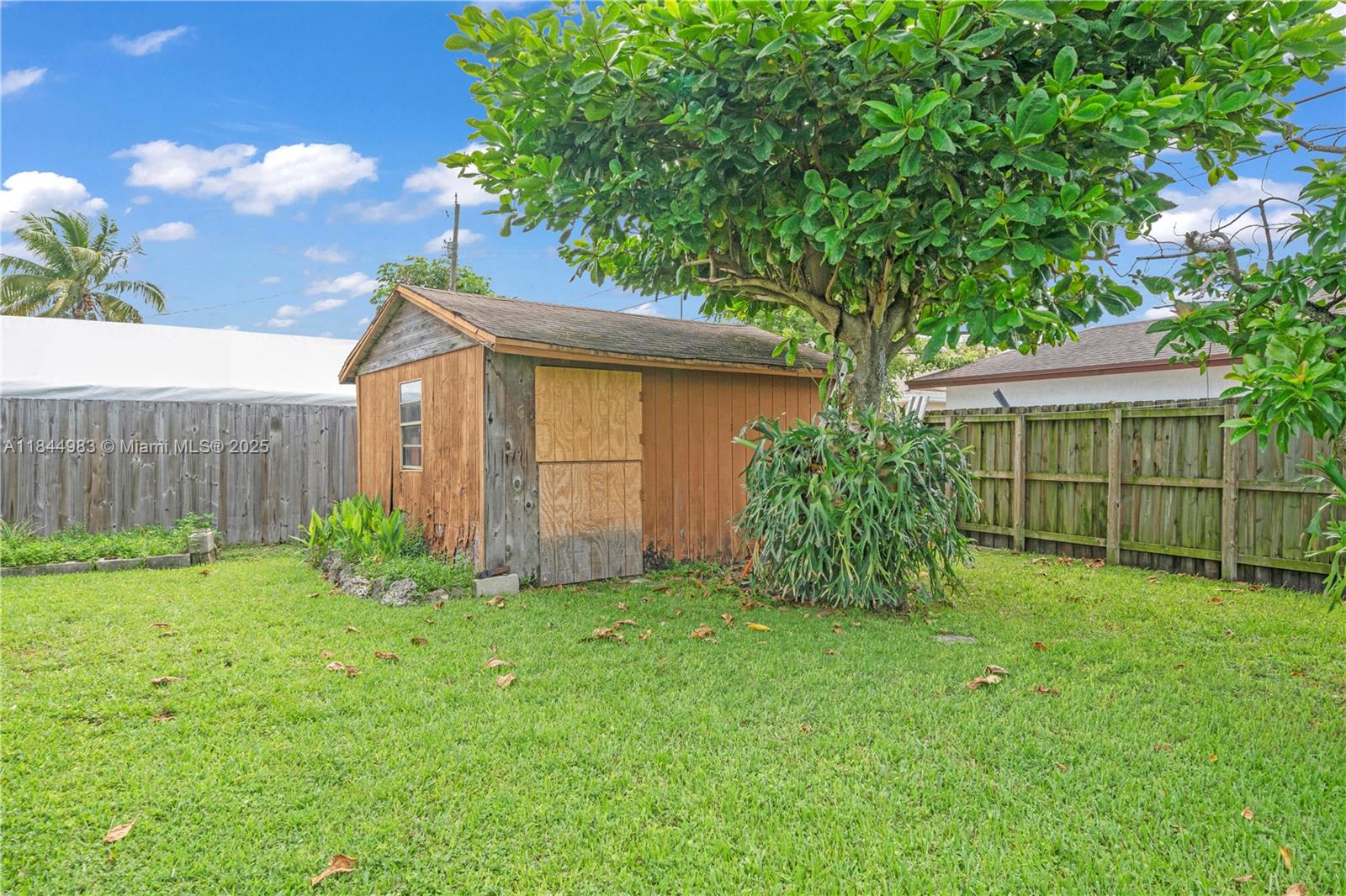 S CORAL HOMES SEC 3 - Residential