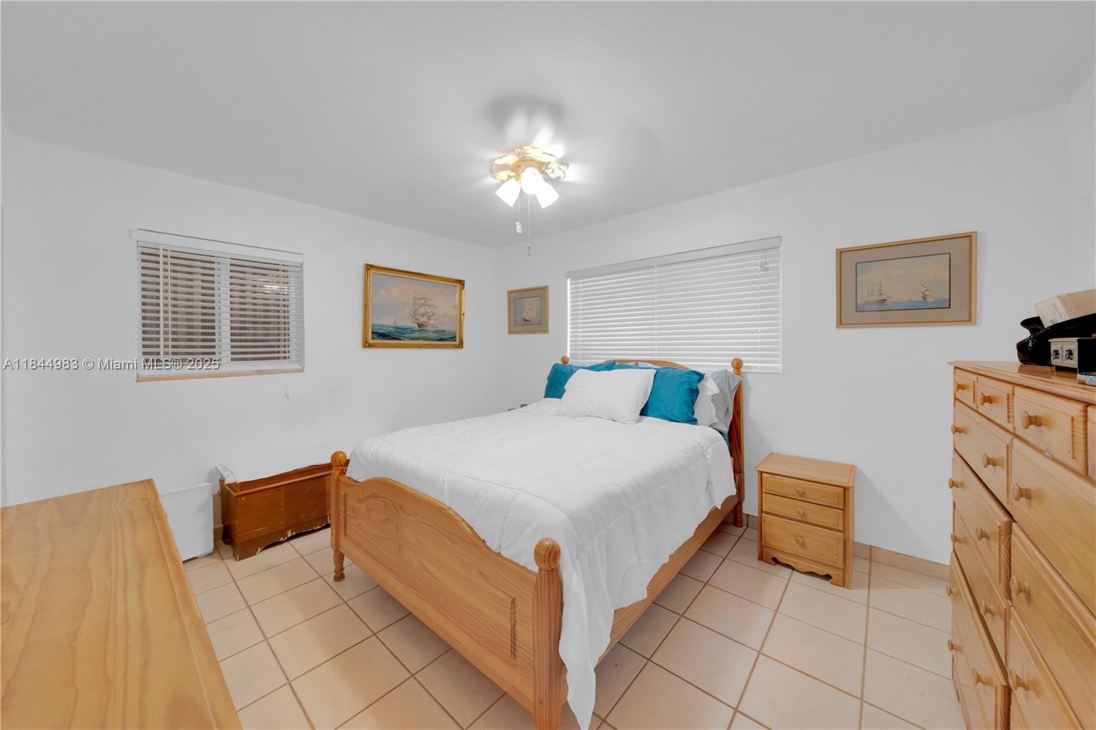 S CORAL HOMES SEC 3 - Residential