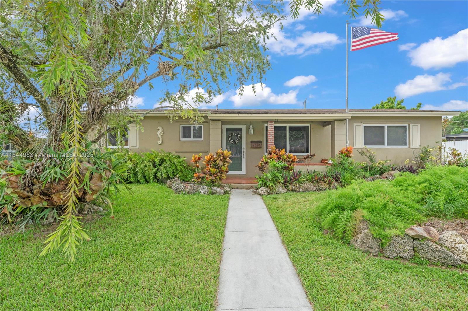 S CORAL HOMES SEC 3 - Residential