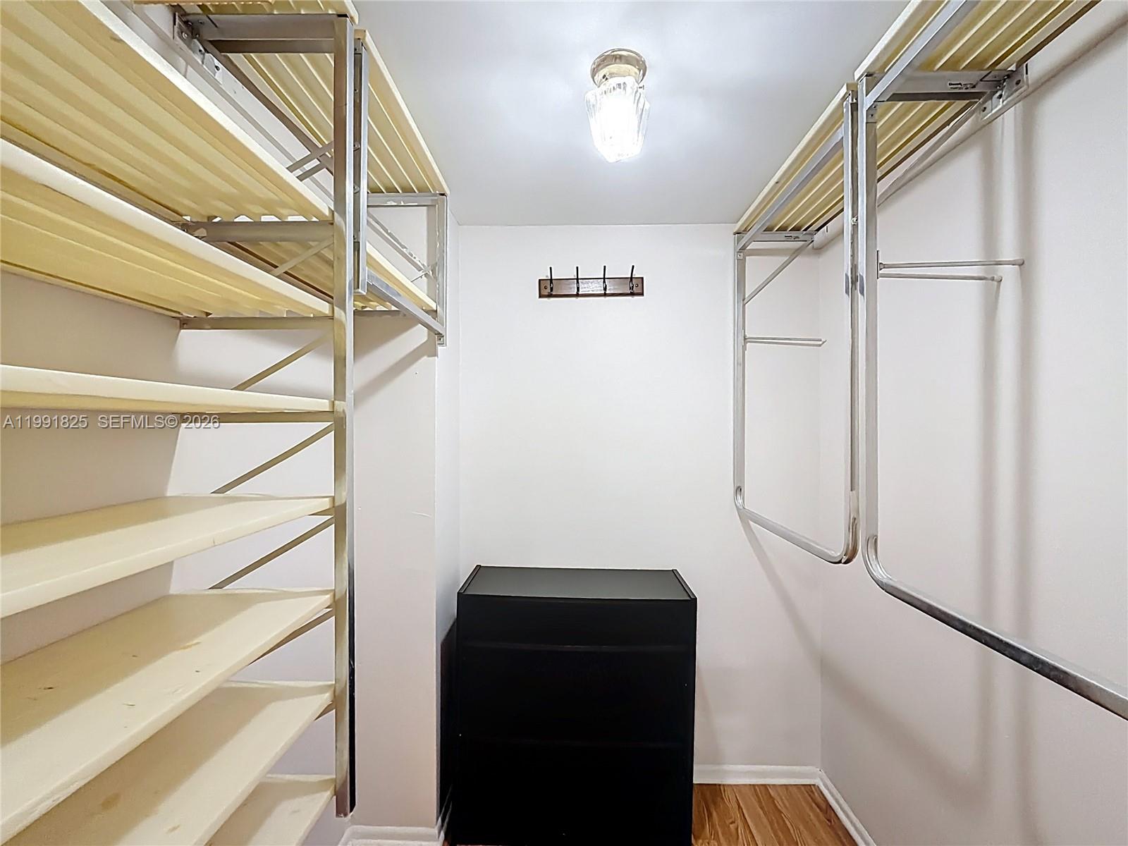 NO 60 PALM-AIRE COUNTRY C - Residential Lease