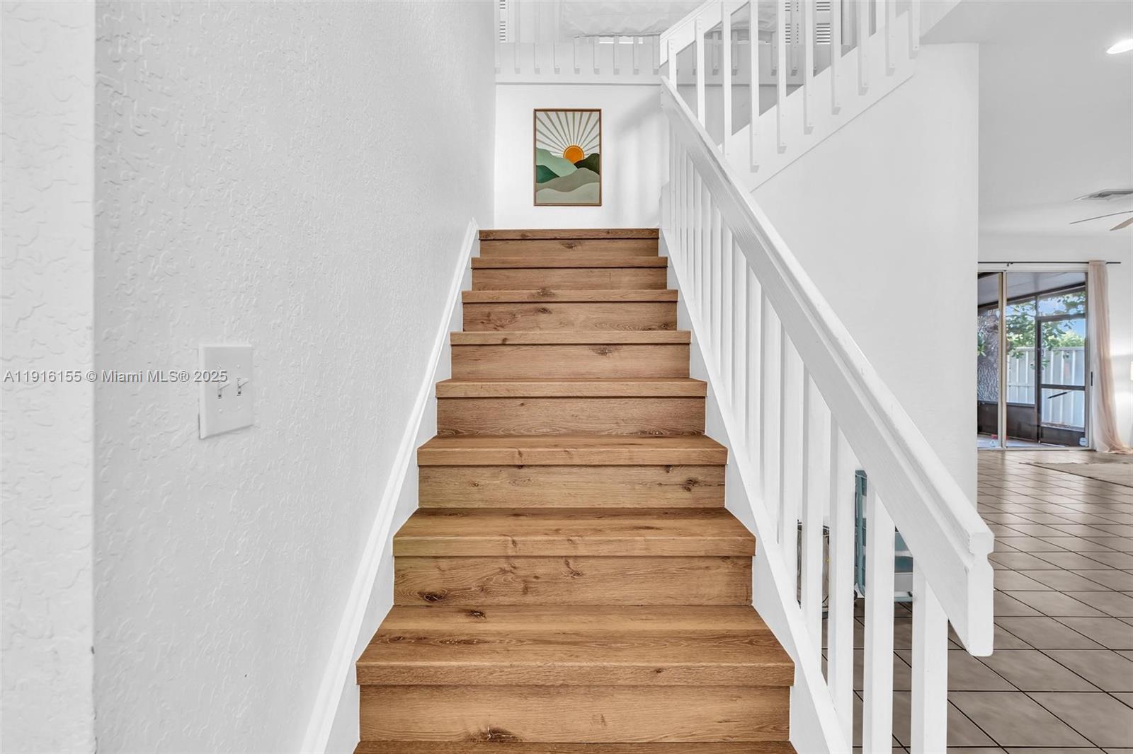 EMBASSY LAKES - Residential