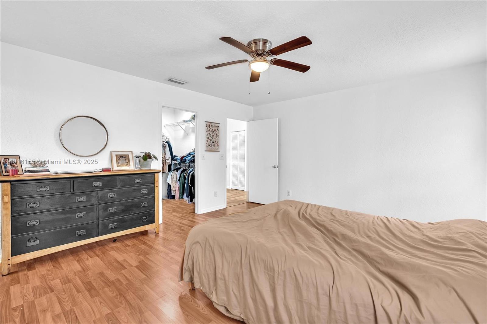 EMBASSY LAKES - Residential