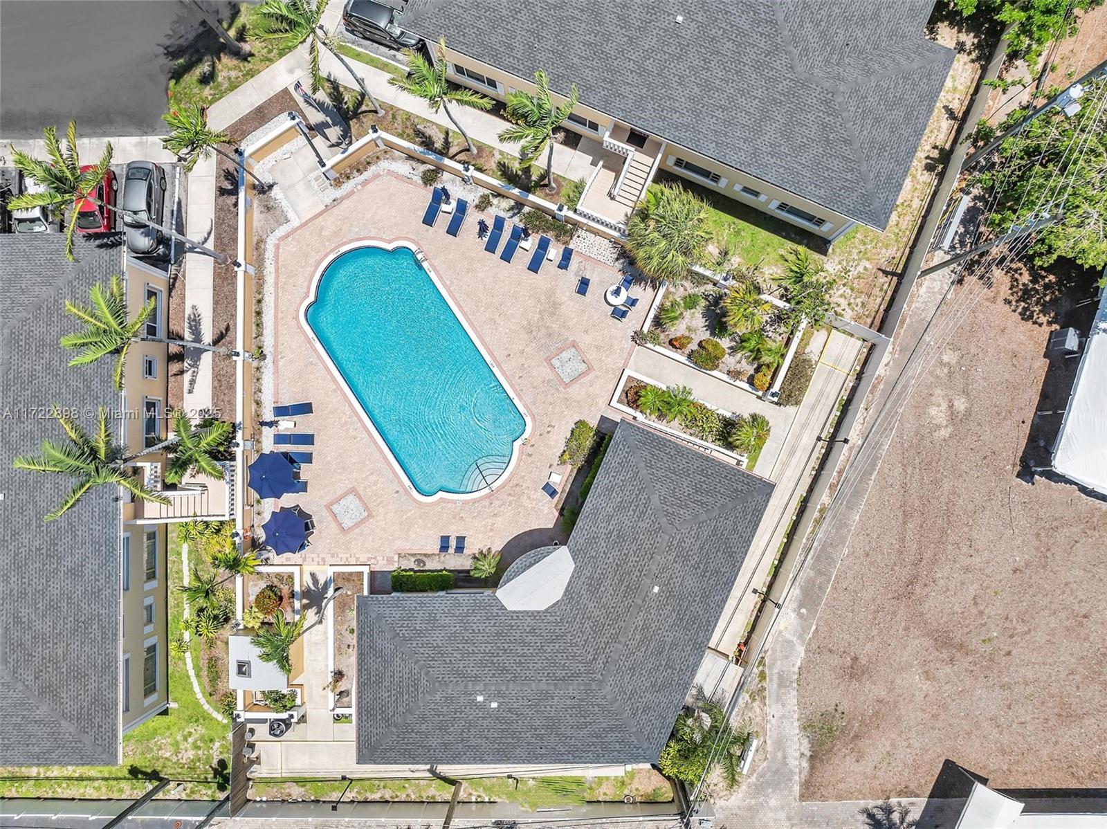 5800 Ne 22nd Way 523, Fort Lauderdale, Broward County, Florida - 2 Bedrooms  
2 Bathrooms - 