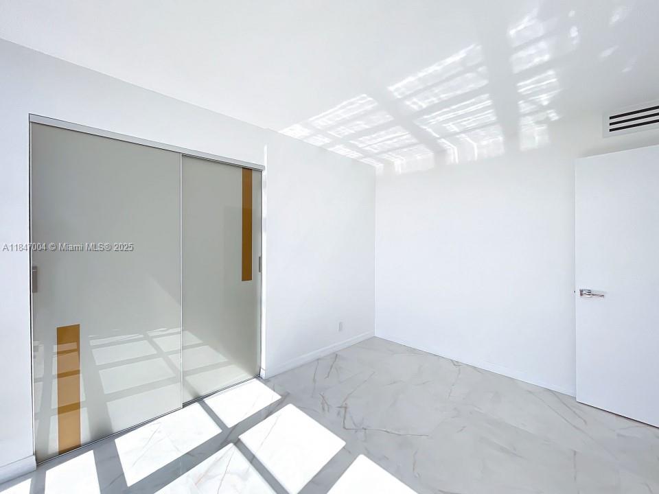 AVANT GARDE CONDO - Residential