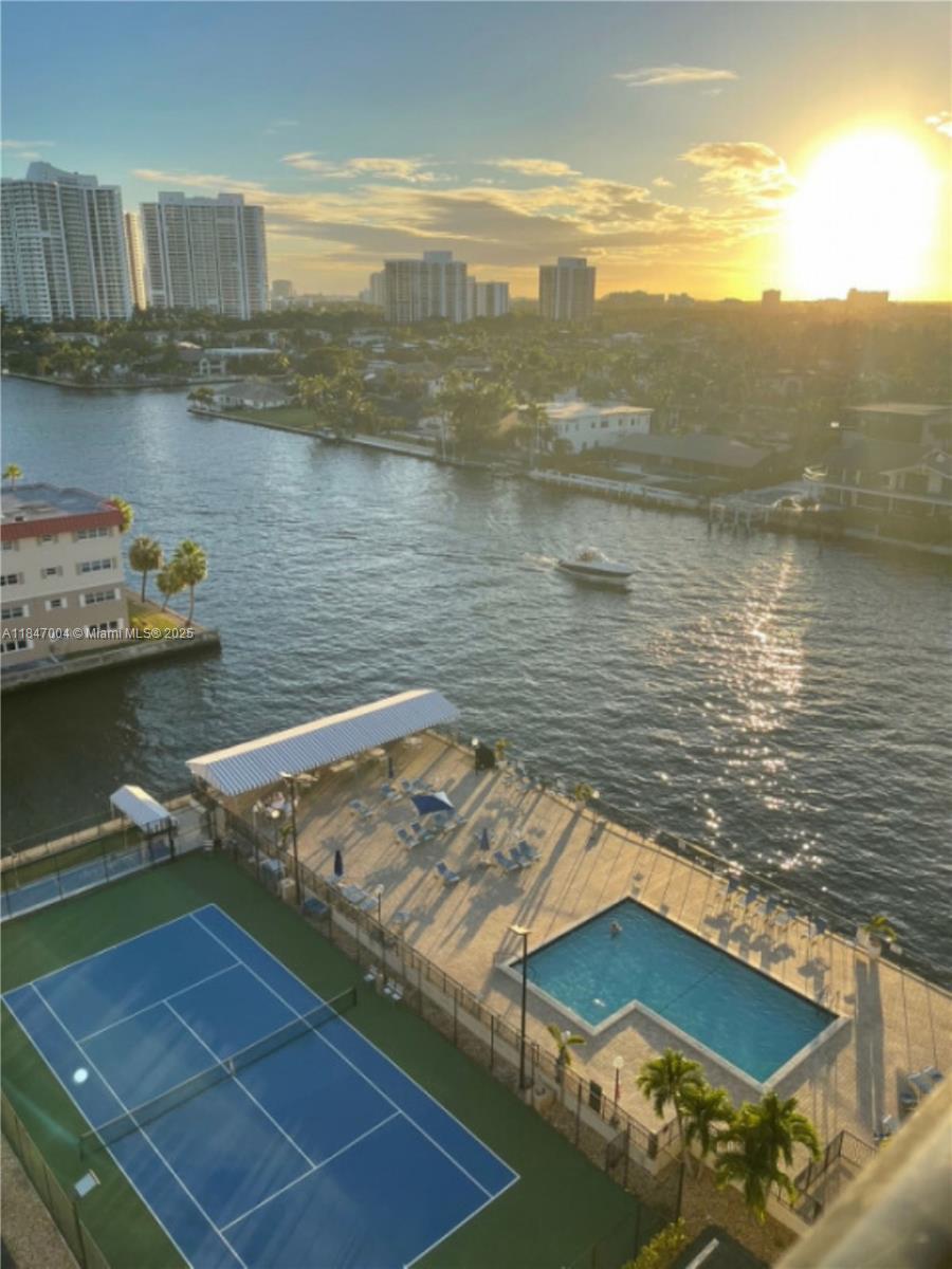 AVANT GARDE CONDO - Residential