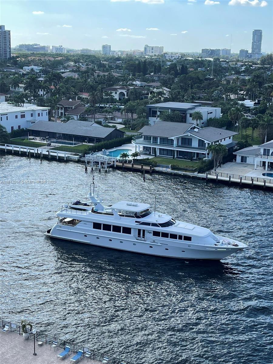 AVANT GARDE CONDO - Residential