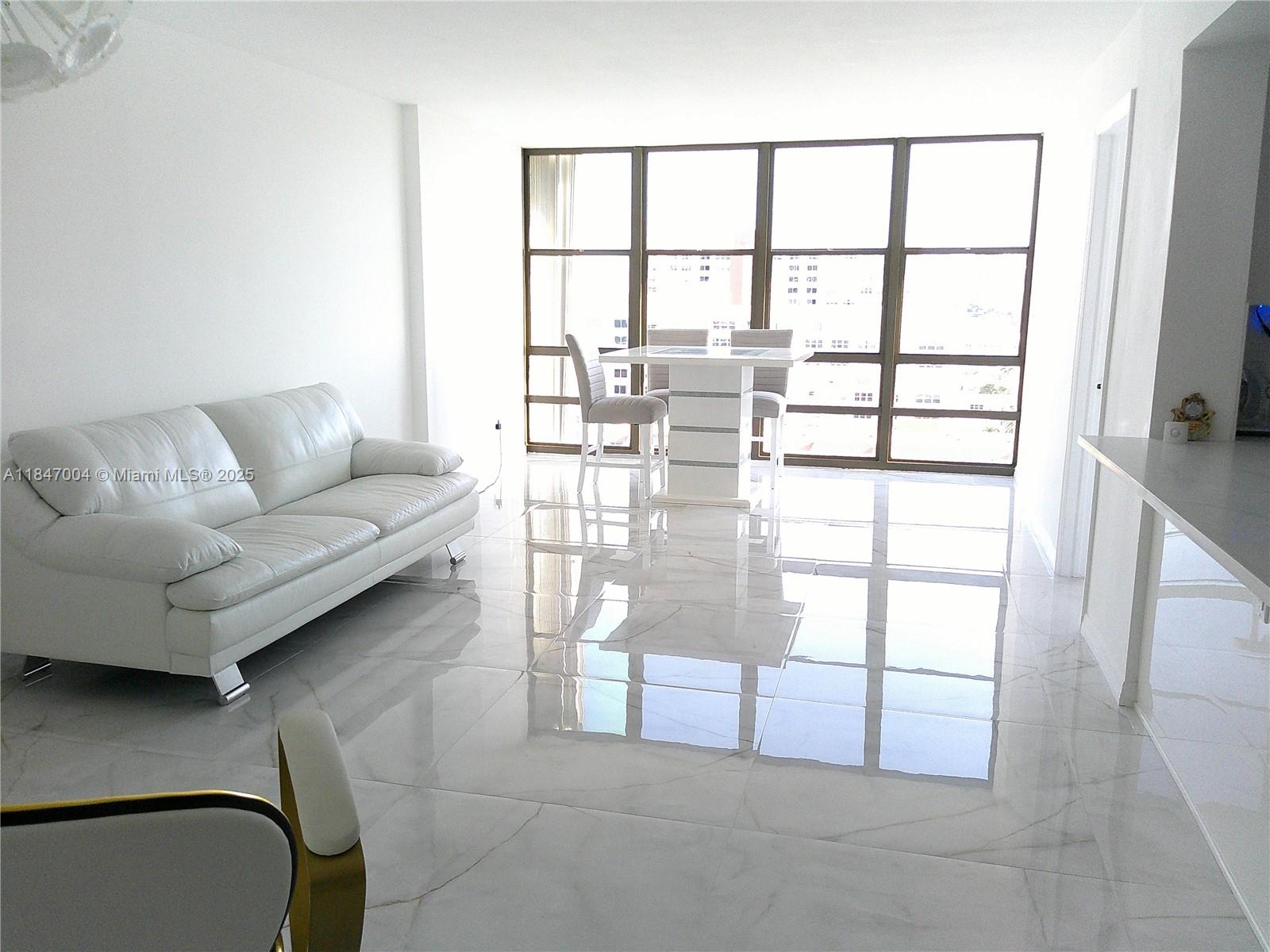 AVANT GARDE CONDO - Residential