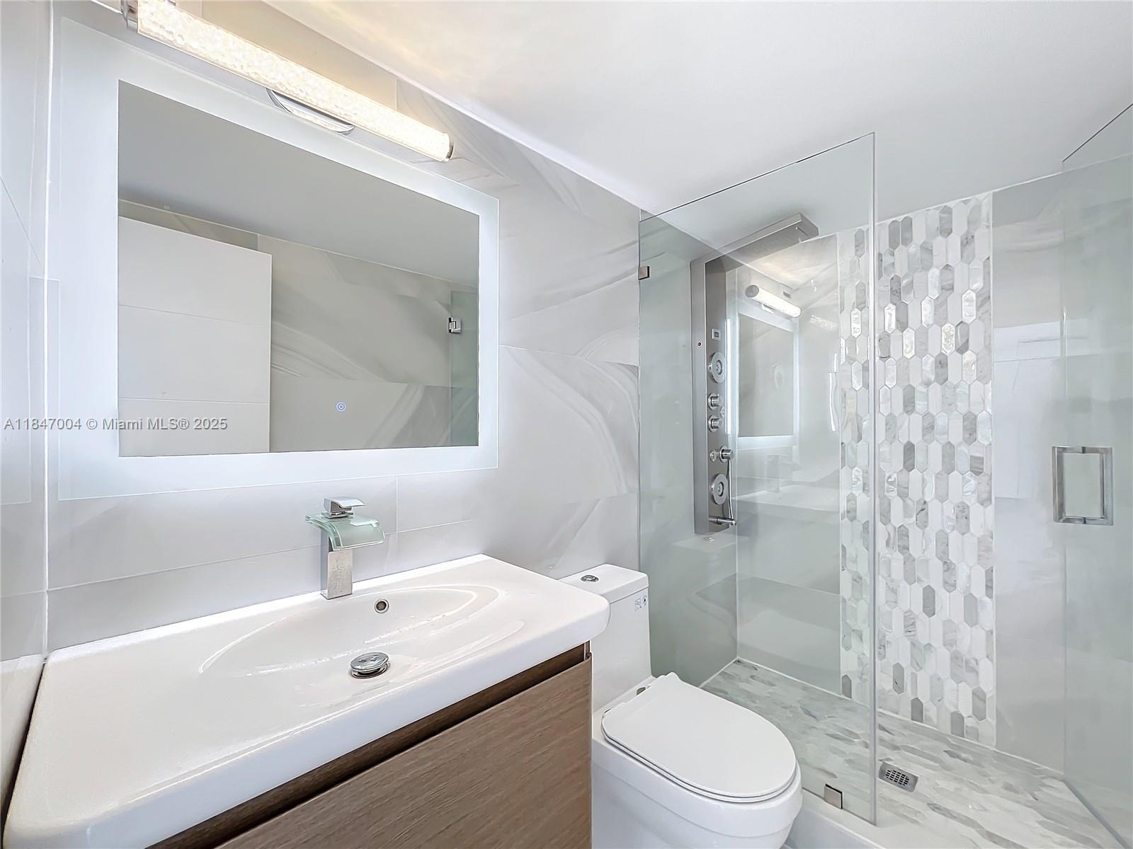 AVANT GARDE CONDO - Residential