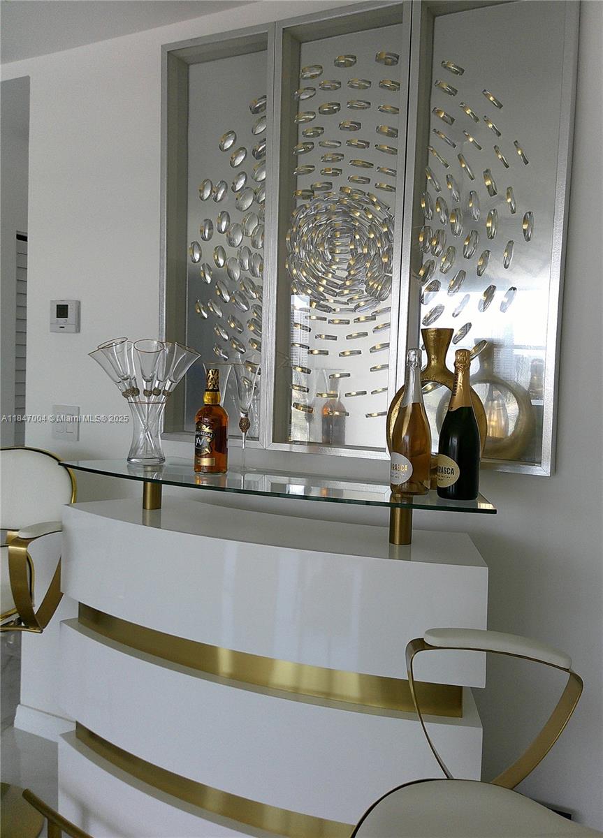 AVANT GARDE CONDO - Residential