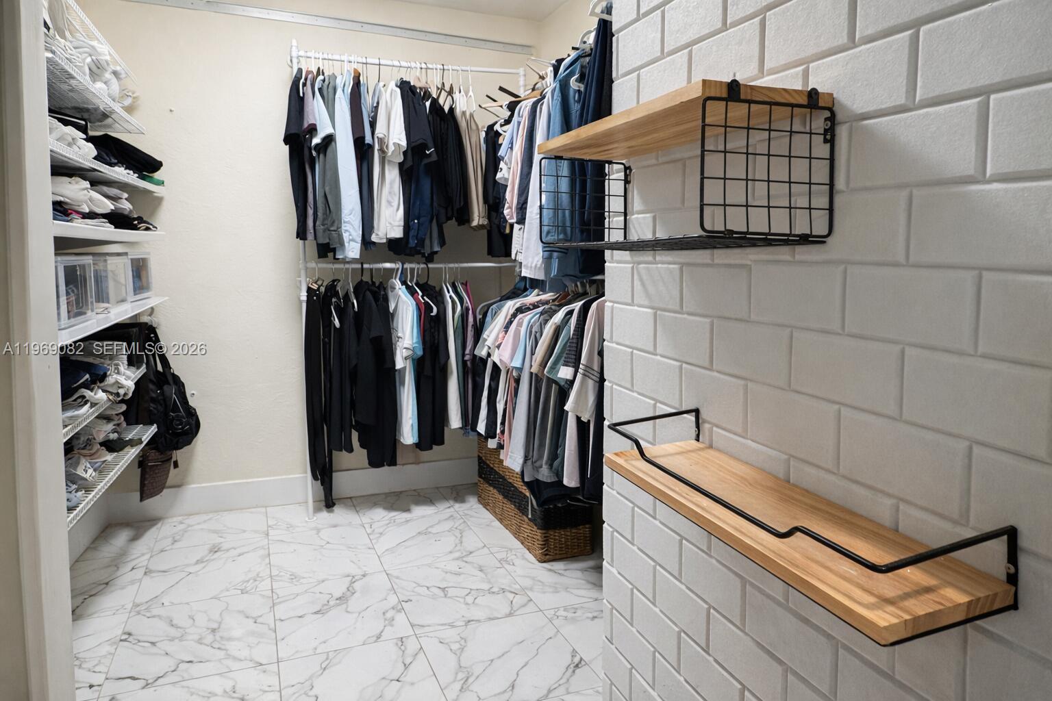 WALDIN ACRES - Residential