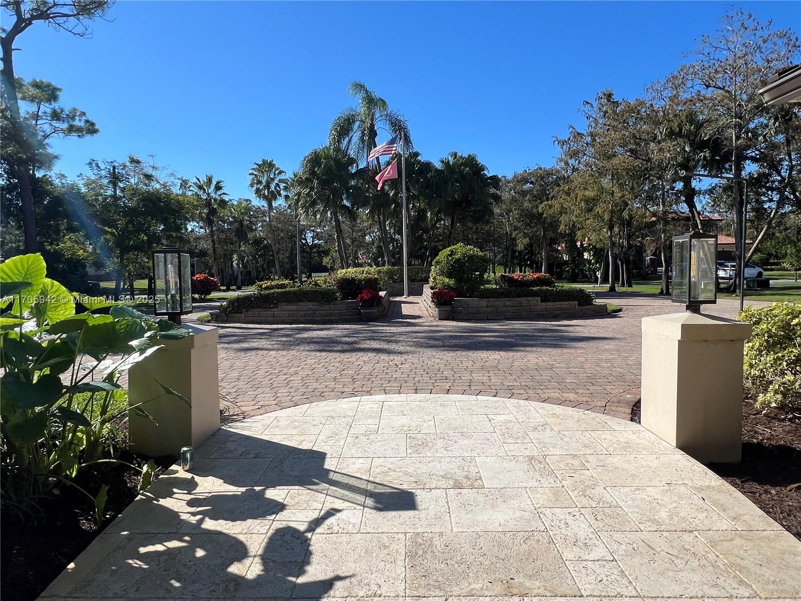 Pine Tree Estates - Residential