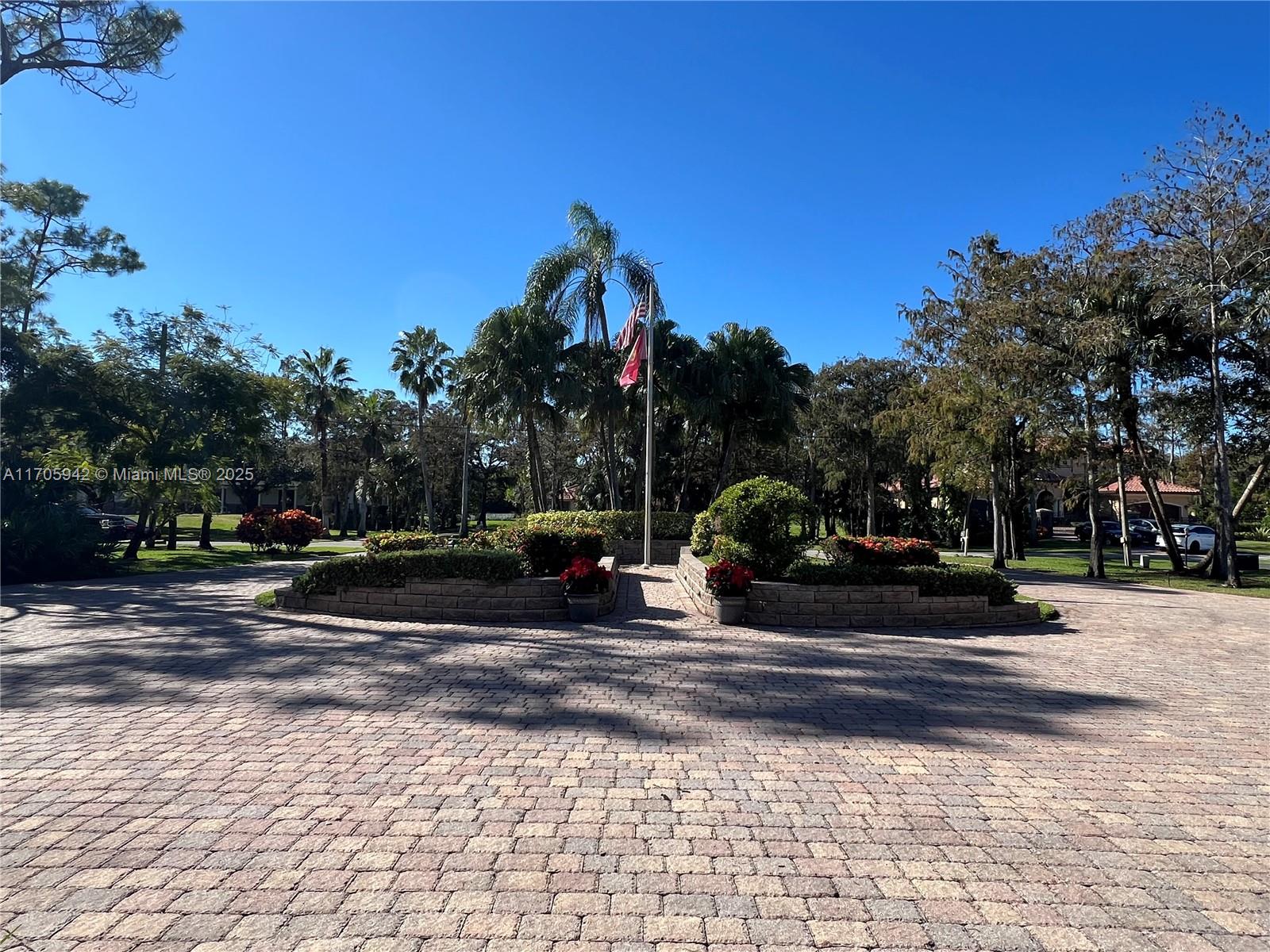 Pine Tree Estates - Residential