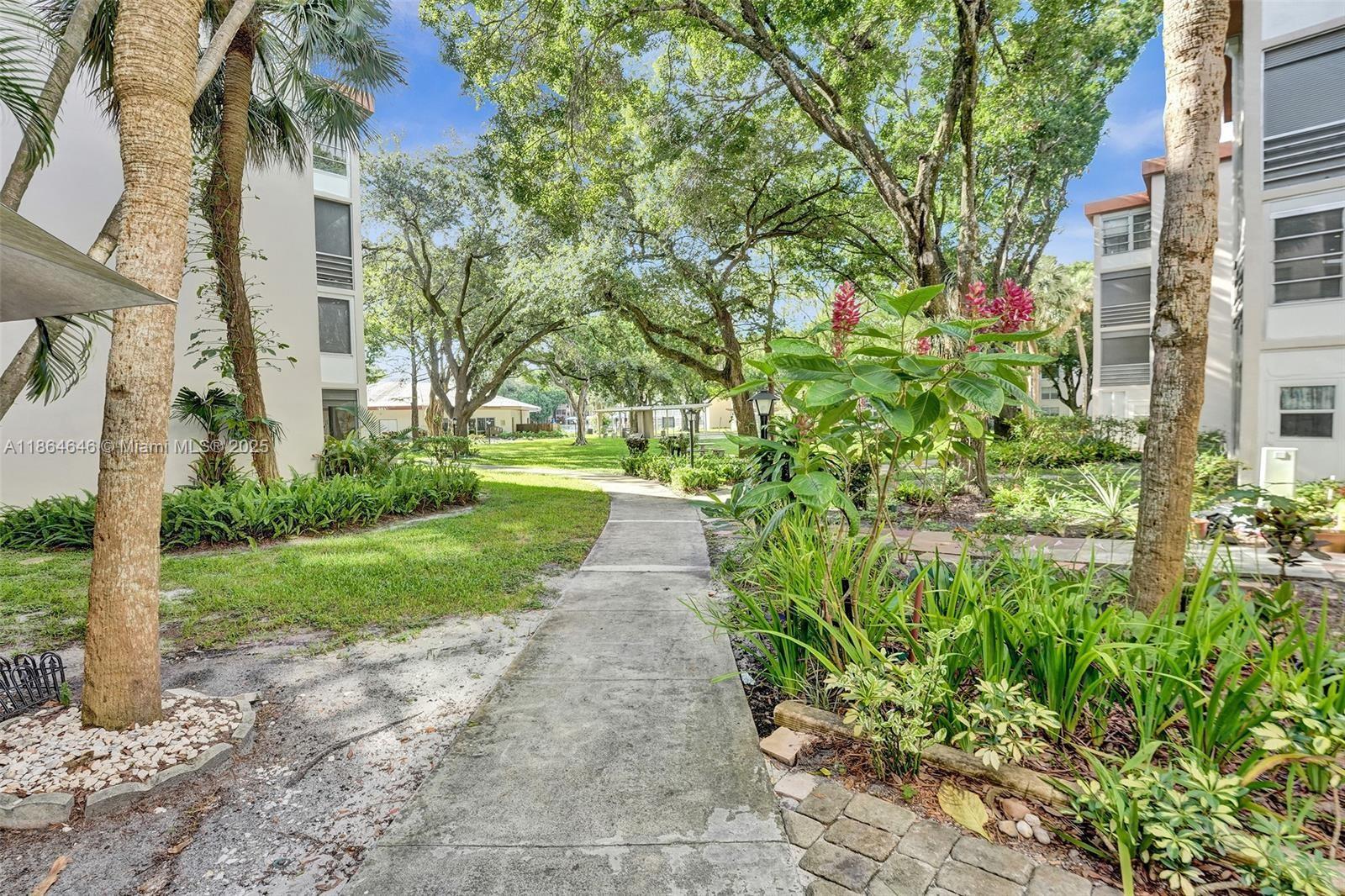 CYPRESS CHASE CONDO NO 8 - Residential