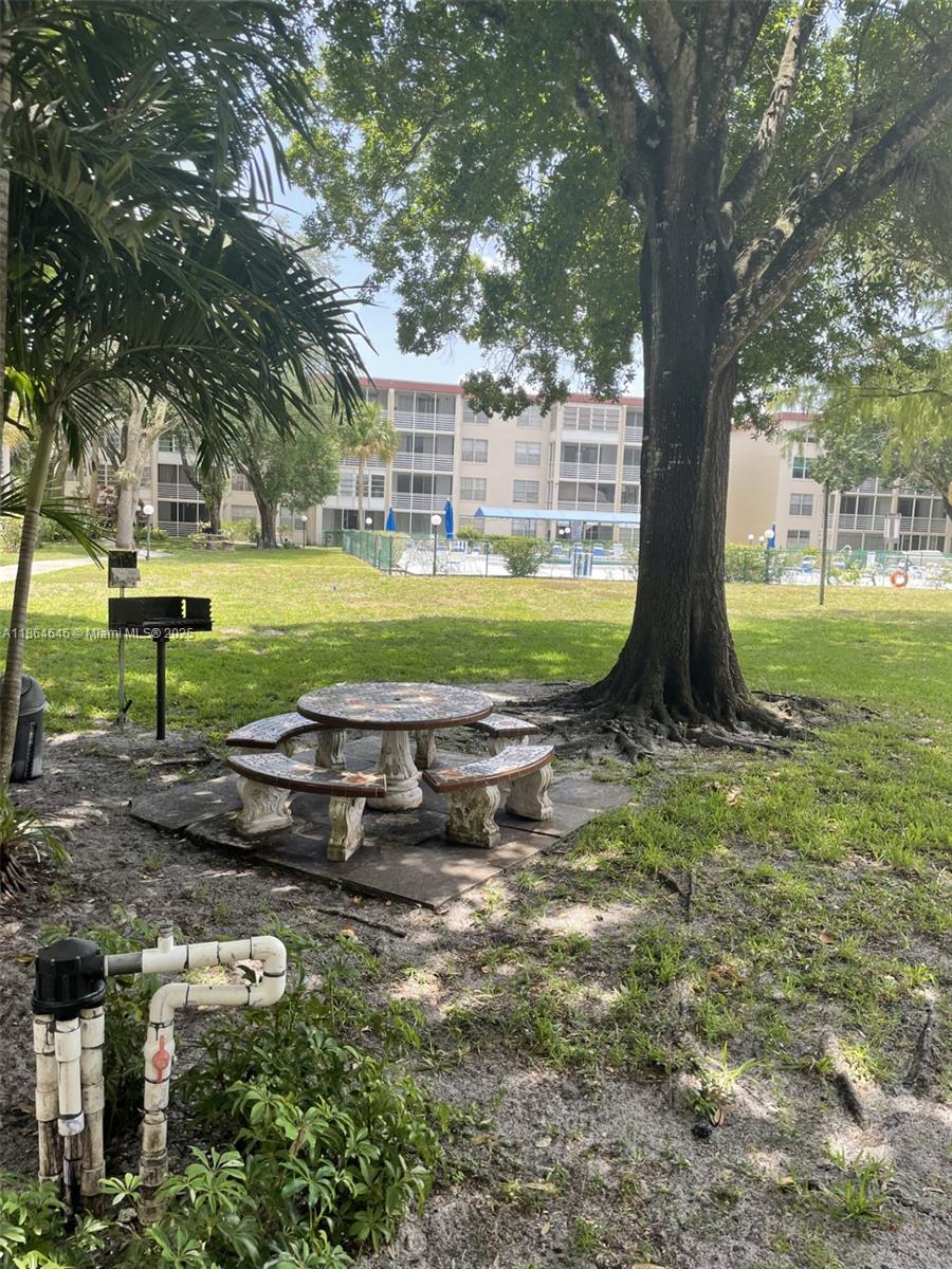 CYPRESS CHASE CONDO NO 8 - Residential