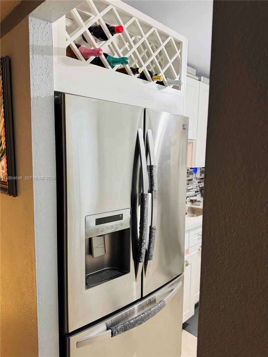 CYPRESS CHASE CONDO NO 8 - Residential