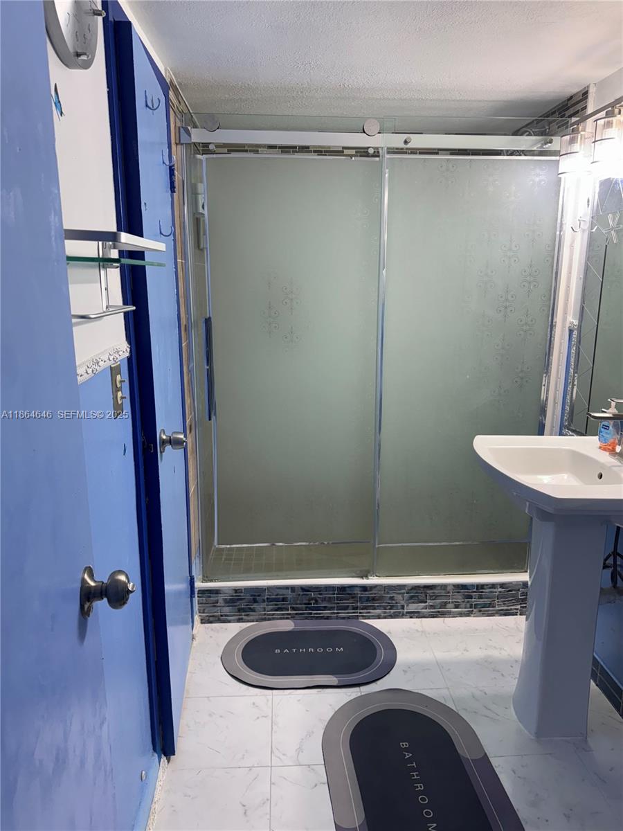 CYPRESS CHASE CONDO NO 8 - Residential