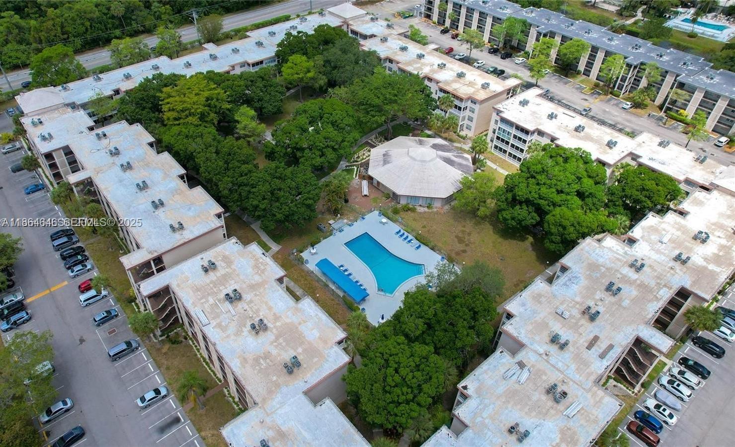 CYPRESS CHASE CONDO NO 8 - Residential