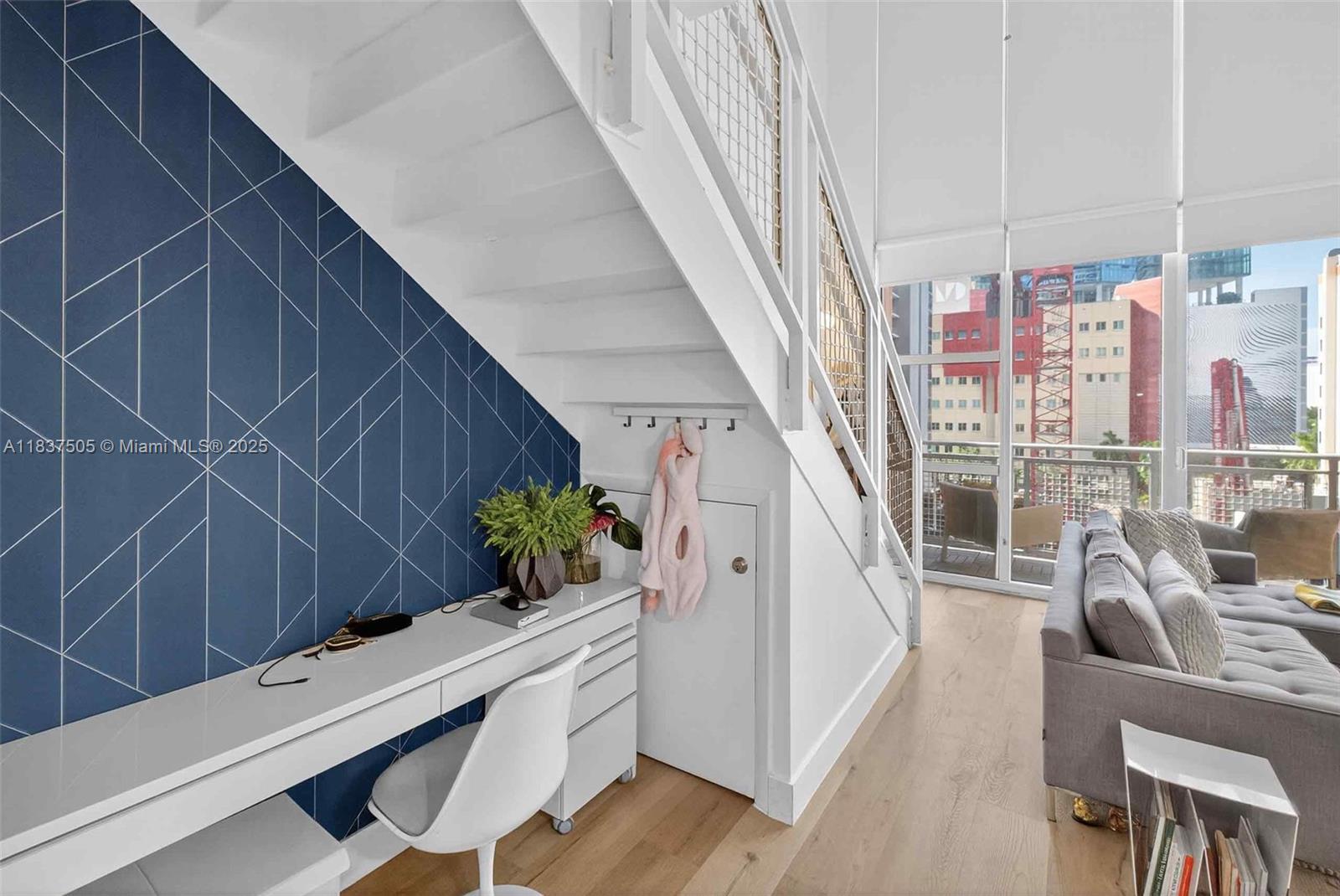 VIZCAYNE NORTH CONDO - Residential