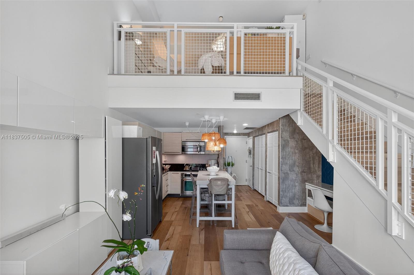 VIZCAYNE NORTH CONDO - Residential