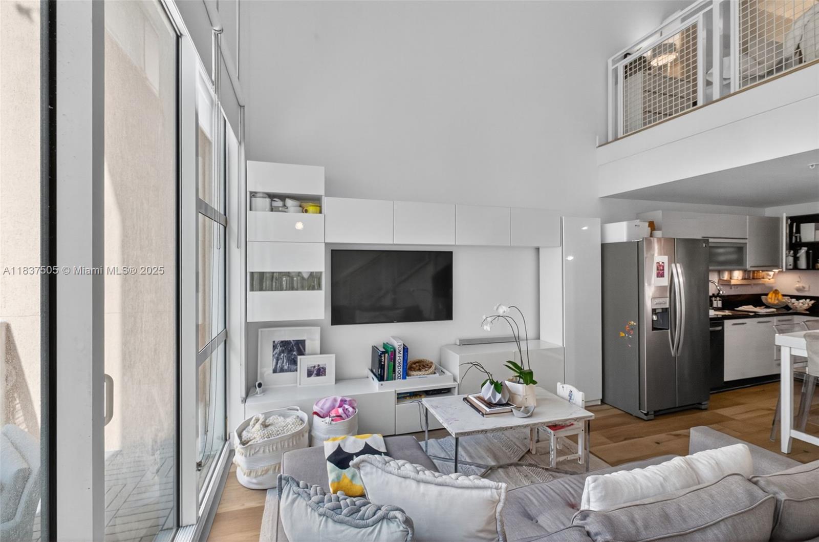 VIZCAYNE NORTH CONDO - Residential