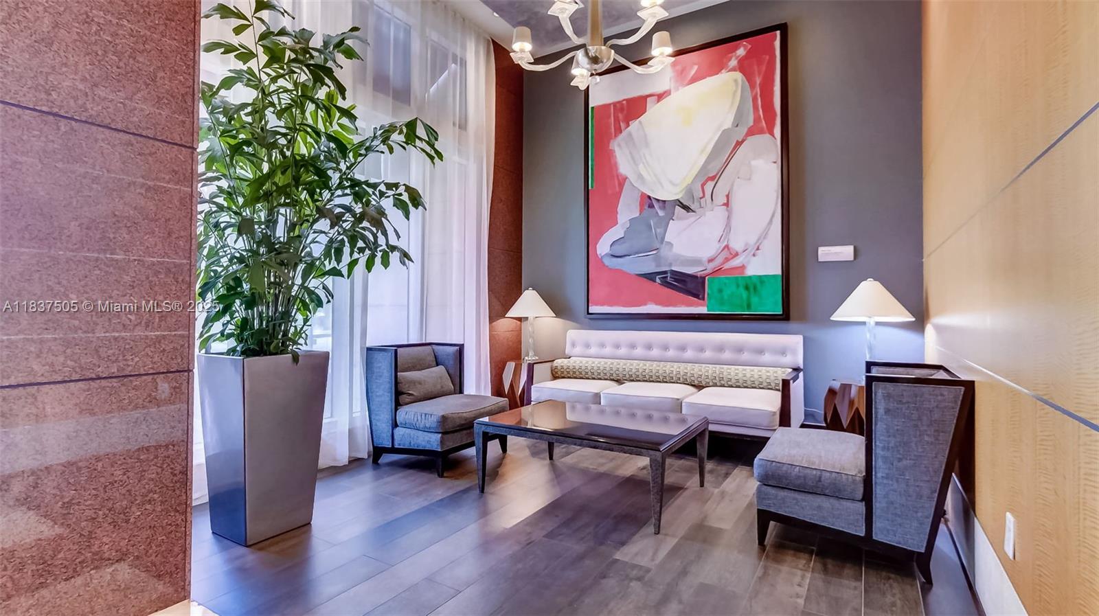 VIZCAYNE NORTH CONDO - Residential