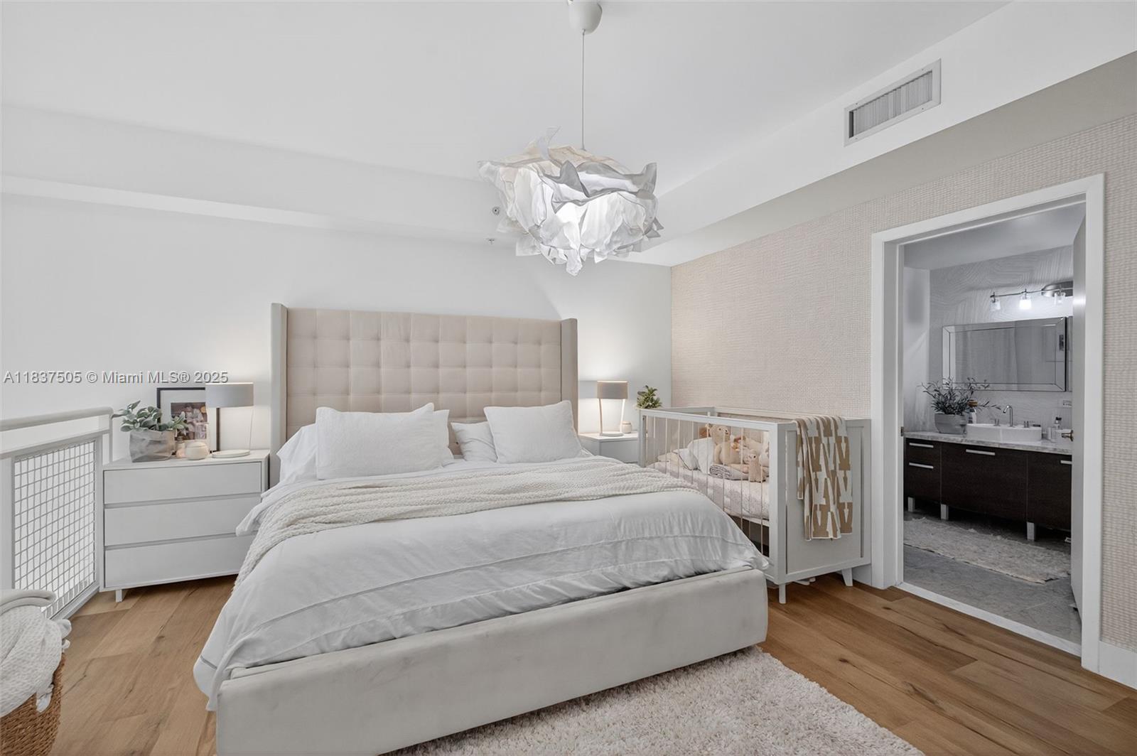 VIZCAYNE NORTH CONDO - Residential