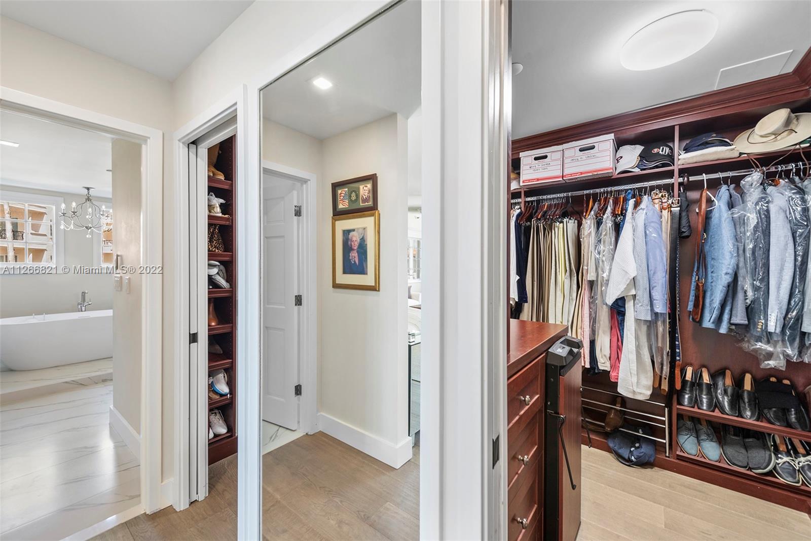 OCEANSIDE AT FISHER ISLAN - Residential