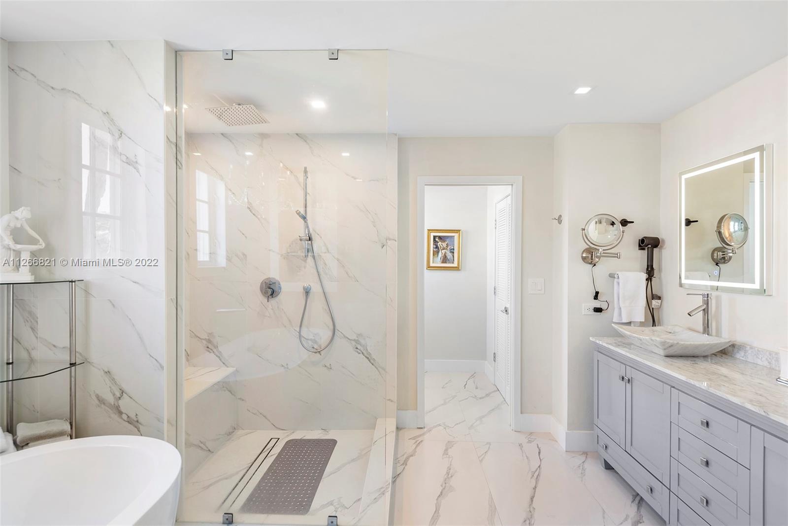 OCEANSIDE AT FISHER ISLAN - Residential