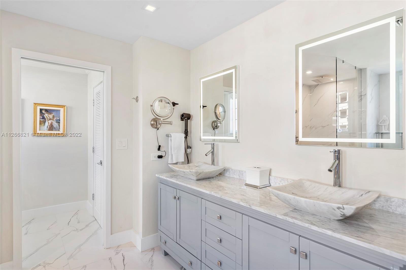 OCEANSIDE AT FISHER ISLAN - Residential