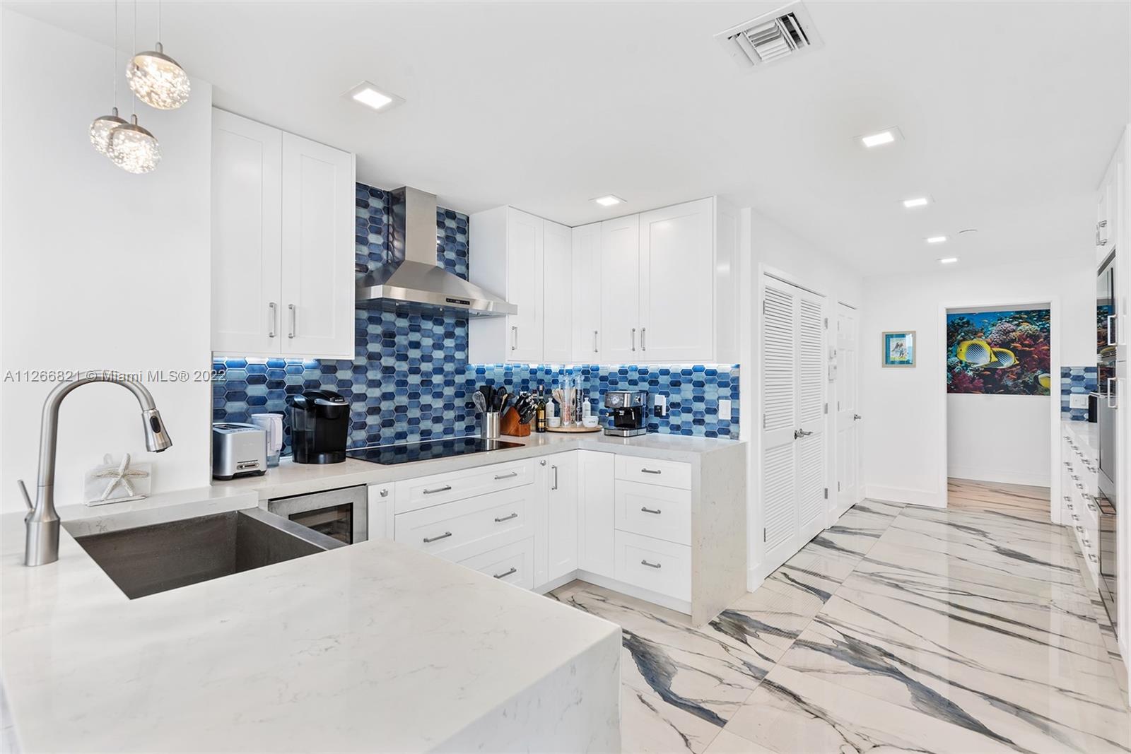 OCEANSIDE AT FISHER ISLAN - Residential