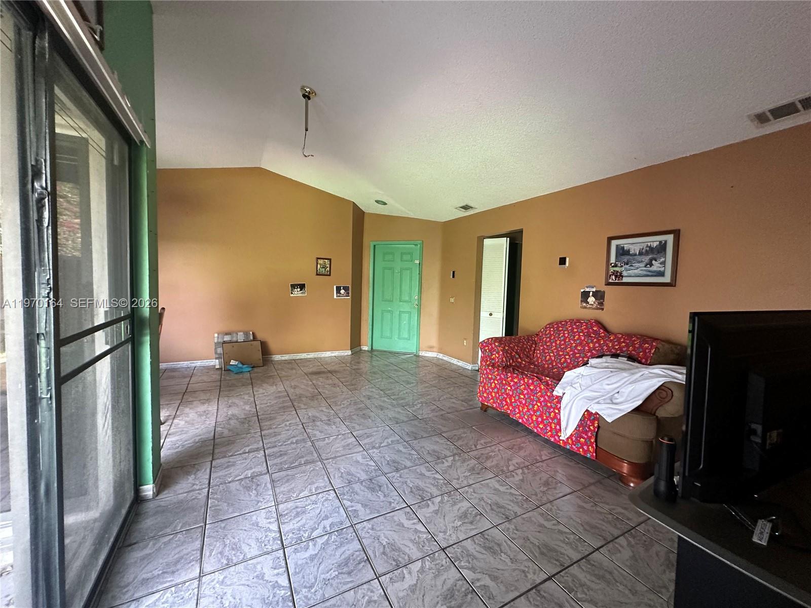 LAKES MEADOW VILG HOMES C - Residential