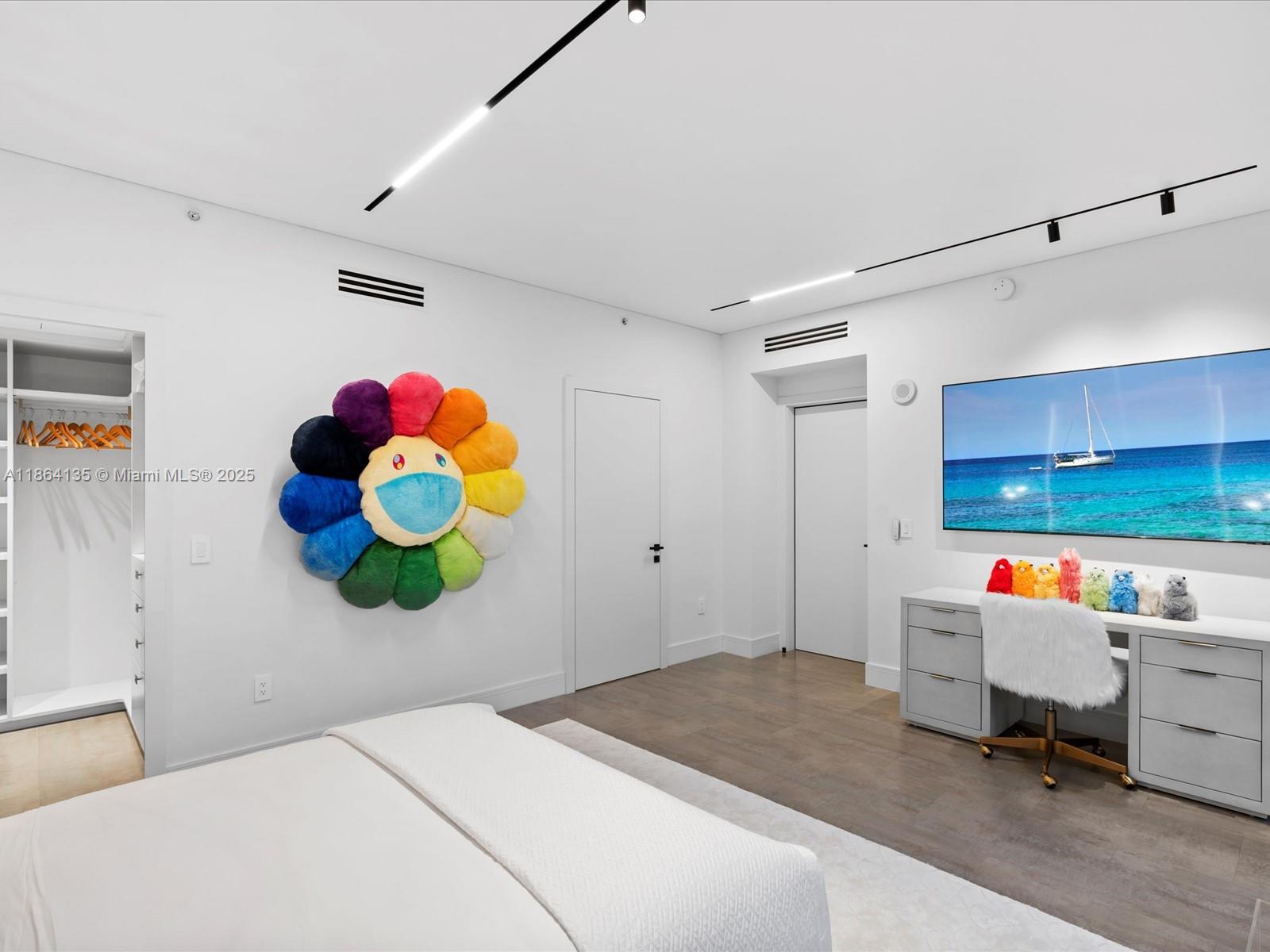 VILLAS OF POSITANO CONDO - Residential