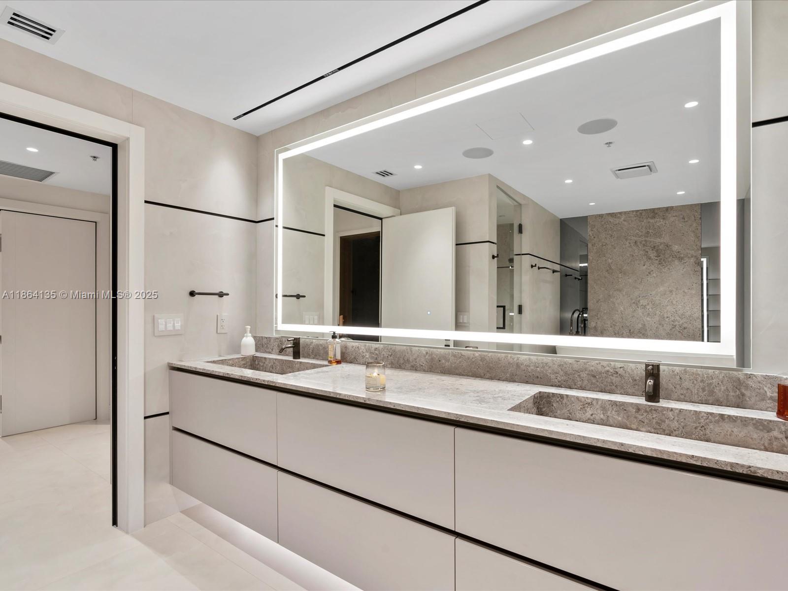 VILLAS OF POSITANO CONDO - Residential