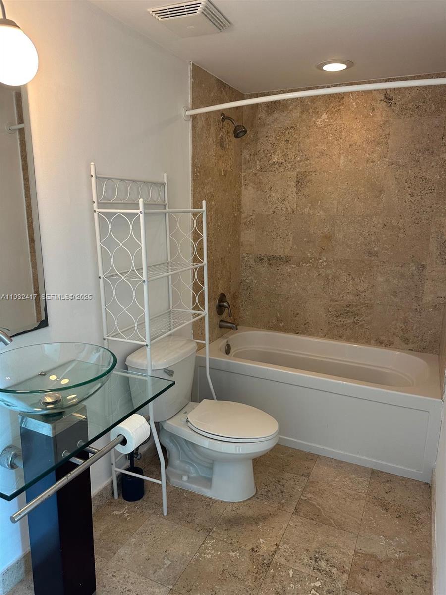 WIND CONDO - Residential